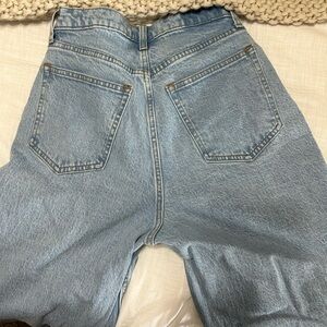 Curve love high rise 90s straight in long. Size 29